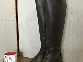 39.40. BRĄZOWE, SKÓRZANE OFICERKI, ROZMIAR 40, FIRMA STEEDS, ŁYDKA 39, WYS.: 44CM