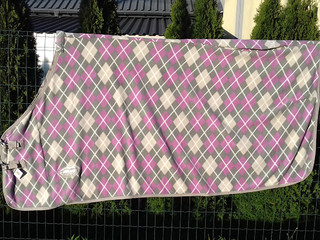 WOW! Śliczna derka polarowa w kratę, różowy-szary, rozmiary 125-155 cm, WYSYŁAM!