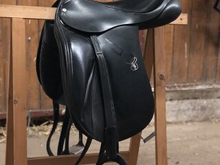 Siodło ujeżdżeniowe