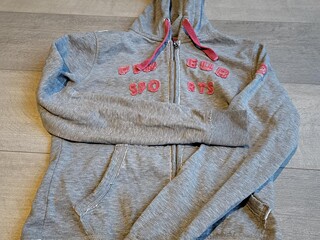 Bluza Pikeur, szara kangurka z kapturem