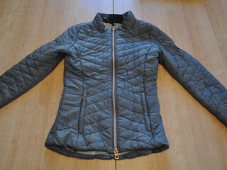 kurtka Felix Buhler, r. 128 cm, niebieska, dziecięca, pikowana, bdb, z wadą