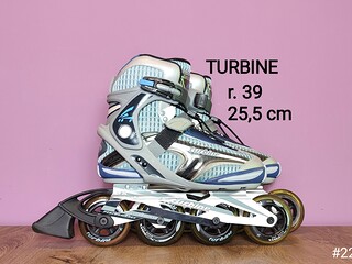 Rolki Turbine - prawie nowe - r. 39 / 25,5 cm - zakryte sznurówki