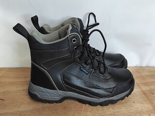516.40. Buty stajenne Steeds rozmiar 40