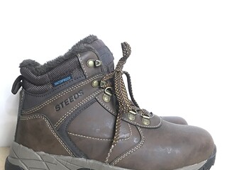 728.40. Buty stajenne Steeds rozmiar 40