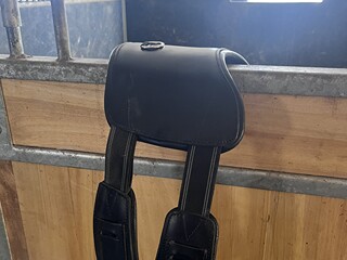 Popręg anatomiczny BR Stafford 80 cm czarny