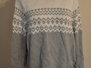 sweter Fengur Island, r. XL , szaro-biały, golf, używany