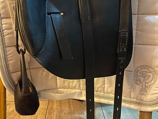 Sprzedam siodło ujeżdżeniowe Prestige Roma Dressage 17.