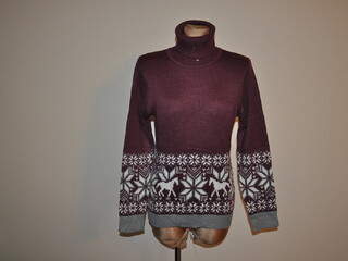 sweter Steeds Sara, r. S, bordowy, golf, jak nowy, z wadą