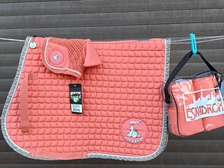 Eskadron nici peachy PONY