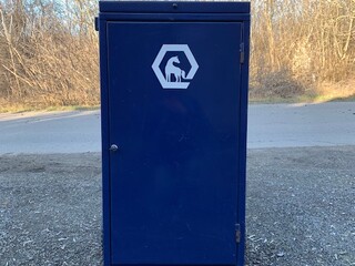 Paka jeździecka metalowa, duża, na kołach
