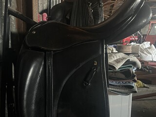 Siodło ujezdzeniowe