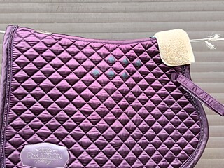 Eskadron Satin Crystal deep Berry VS