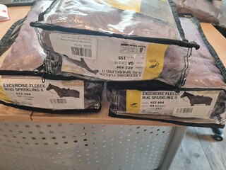 derka Felix Buhler Sparkling II, r. 145 cm , fioletowa, treningowa, NOWA