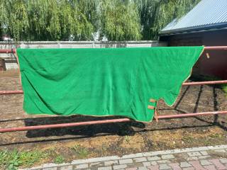 Derka polarowa z kapturem Caball 145