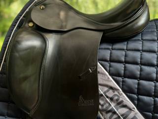 Siodło Lucky Dressage 16/32