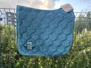 Eskadron Velvet Teal blue