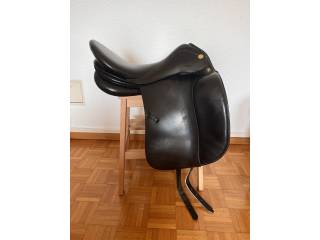 Siodło ujeżdżeniowe Prestige Top Dressage 17/32