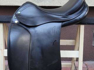 Siodło ujeżdzeniowe Prestige Roma Dressage  łęk 33 siedzisko 17