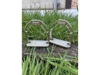 Jin Stirrup