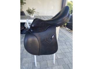 Siodło skokowe Prestige X-Breath ( CWD Devoucoux Bruno Drlgrange Erreplus )