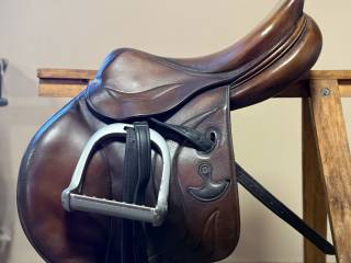 Siodło do skoków Bruno Delgrange 17,5