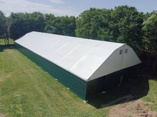 hala namiotowa / aluminiowa bardzo solidna / plandeka 680  i blacha trapezowa T35  (możliwy zakup w cenie netto).