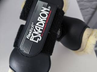 Ochraniacze eskadron pony skokowe