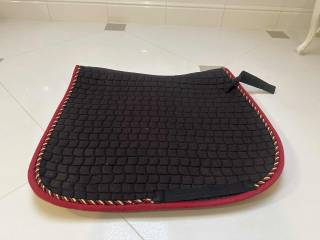 Czarny czaprak ujeżdżeniowy Showmaster pony