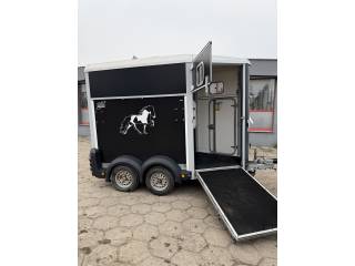 Ifor williams  przyczepa do koni 2009 r