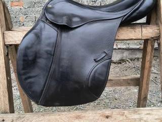 Siodło czarne