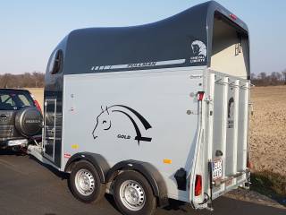 Przyczepa CHEVAL LIBERTE model GOLD II PULLMAN v2 z siodlarnią na dwa konie FULL OPCJA
