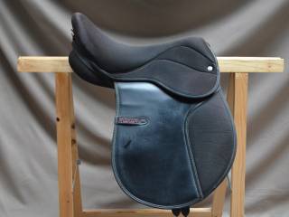 SIodło wszechstronne Thorowgood Maxam 16” W szerokie na kucyka