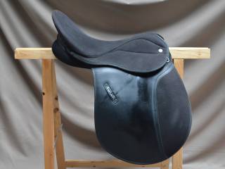 Siodło wszechstronne syntetyczne Thorowgood Maxam 17" szerokie W