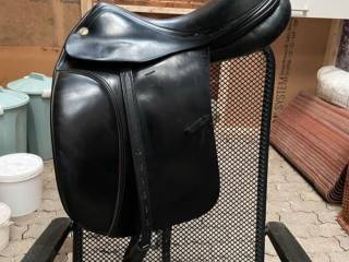 Siodło ujeżdżeniowe Prestige Venus 17/33