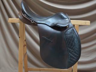 Jeffries Falcon siodło brązowe wszechstronne o profilu skokowym 17