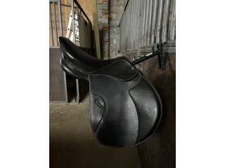 Siodło Fouganza 17,5”