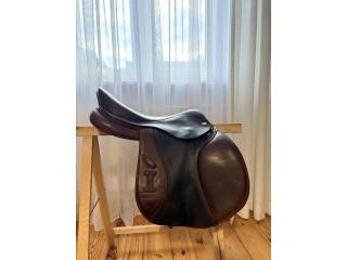 Siodło Skokowe Ikonic Elite 17”