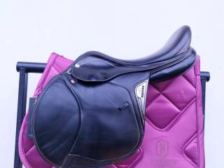 Siodło skokowe Equiline Nick Skelton