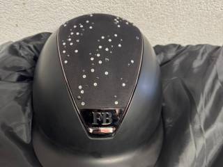 sprzedam kask jezdziecki