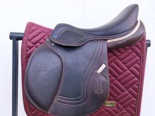 Siodło skokowe IKONIC Evolution