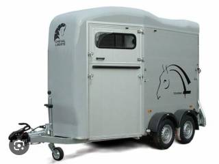 Przyczepa konna Cheval liberte na 2 konie