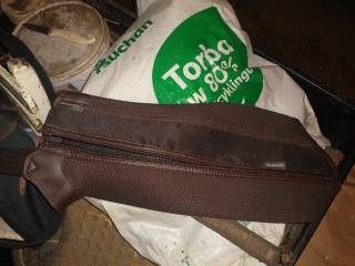 Czapsy nowe brązowe M