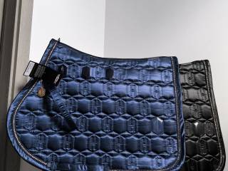 Czaprak eskadron Full vs skokowy