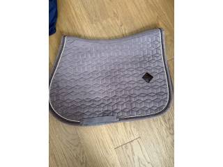 Czaprak Kentucky Velvet- różowy FULL