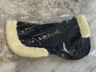 NOWA podkładka pod siodło z futerkiem full