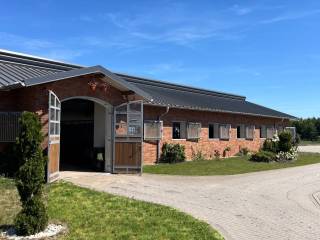 Zatrudnię na stanowisko stajenny