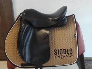 Siodło ujeżdżeniowe 17