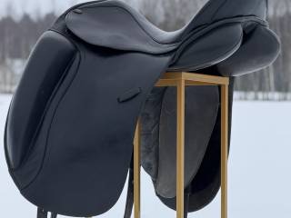 modułowe/wymienne siodło ujeżdżeniowe  wymienne łęki pds grande I 17,5 cali professional dressage solutions CARL HESTER