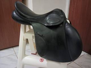 Stubben skokowy 17,5/ 18 cali łęk 27 (S)