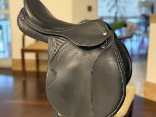 Siodło skokowe Prestige Versailles 17” / 33 |  wełniane panele | ???????? Prestige Italia